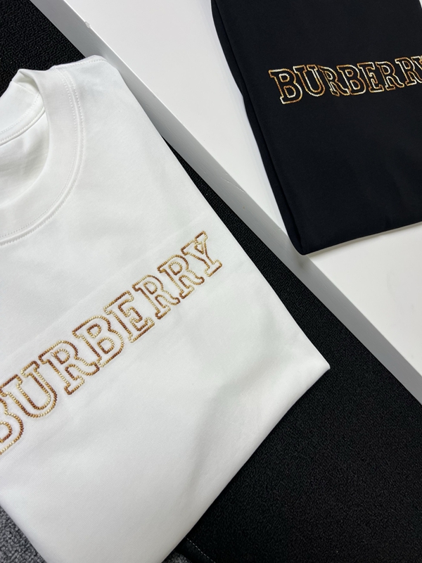 ブランドTシャツ全体デザイン